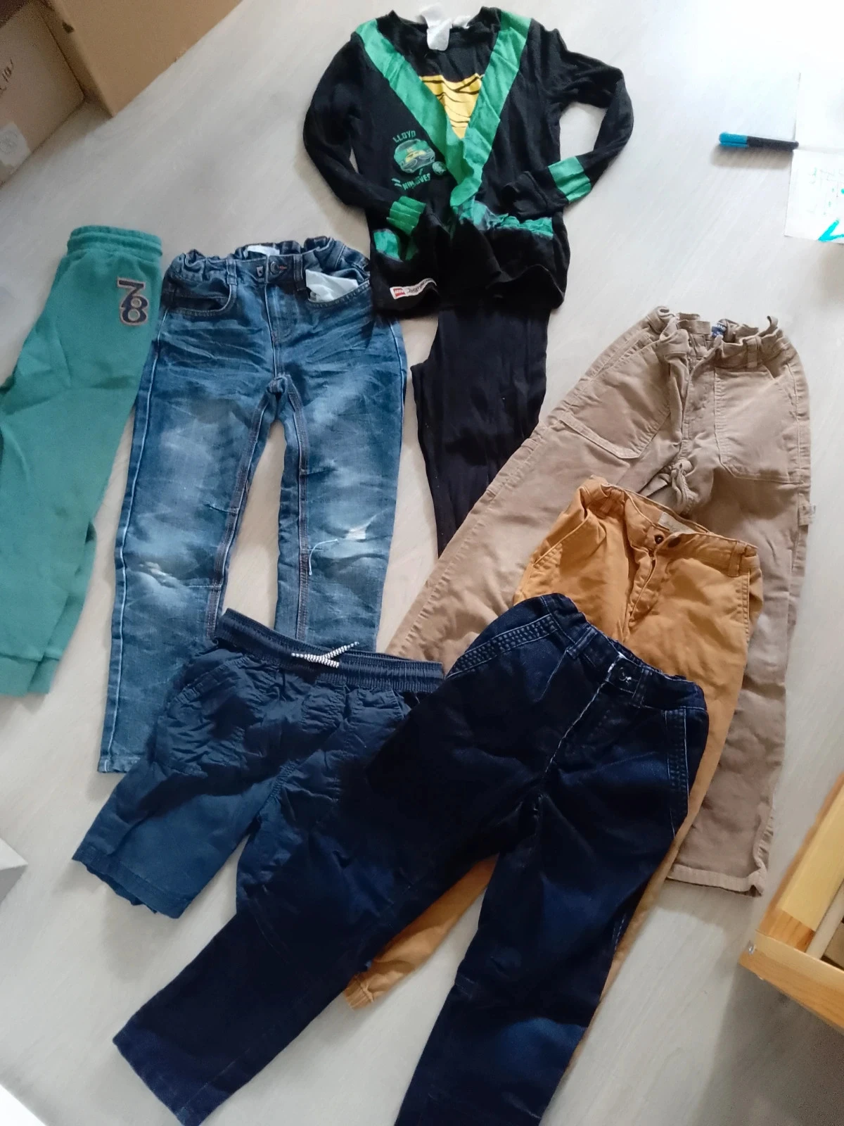 Lot garçon 7/8 ans
